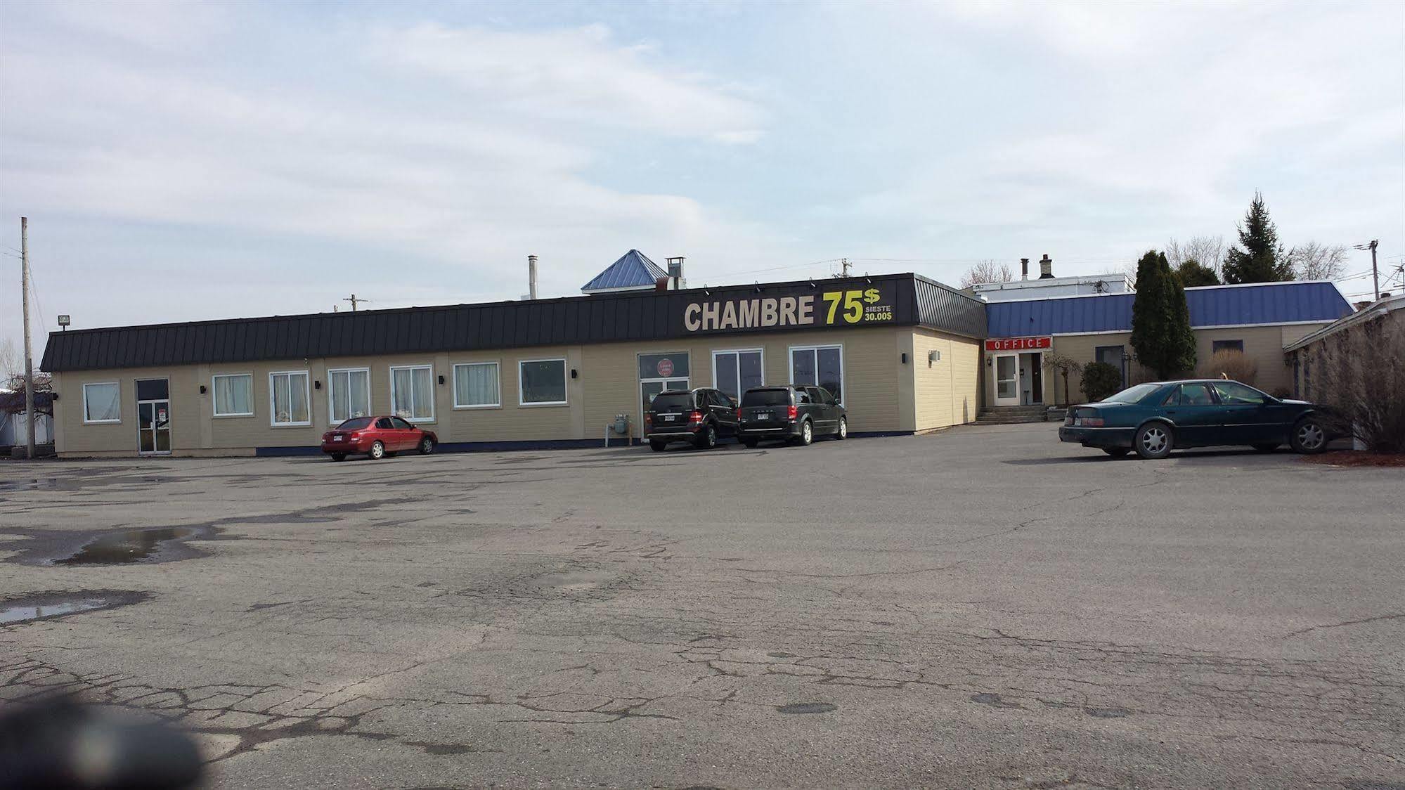 سان جان سور ريشليو Motel Iberville المظهر الخارجي الصورة